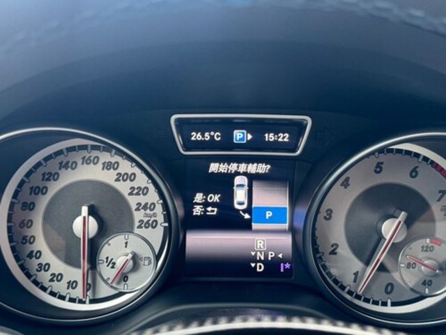 M-BENZ賓士 CLA250  第5張相片