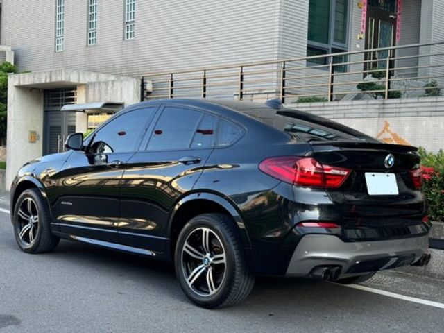BMW寶馬 X4 XDRIVE30D  第18張相片