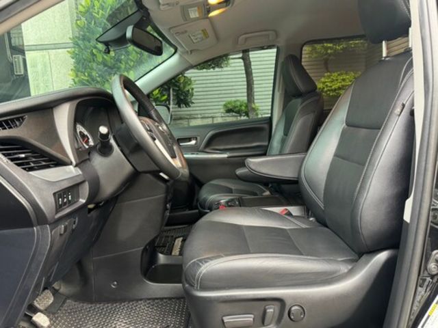 TOYOTA豐田 SIENNA  第16張相片