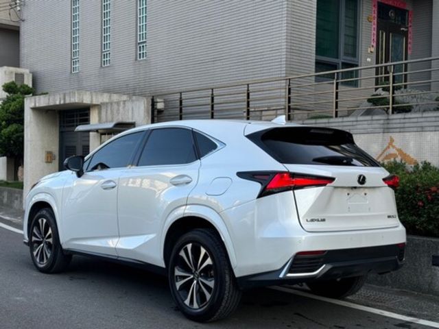 LEXUS凌志 NX200  第19張相片