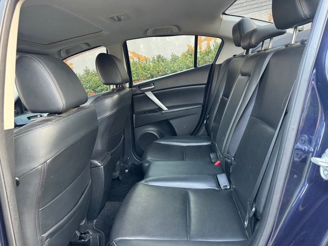 MAZDA馬自達 MAZDA 3  第10張相片
