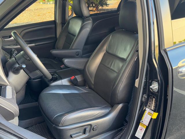 TOYOTA豐田 SIENNA  第15張相片