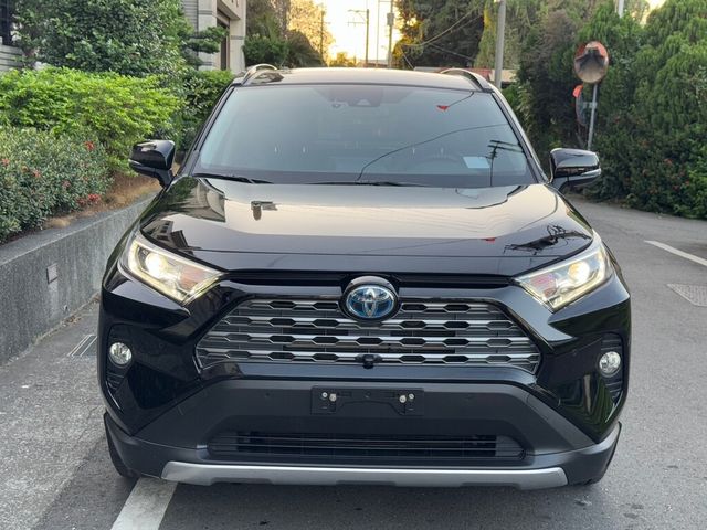 TOYOTA豐田 RAV4  第2張相片