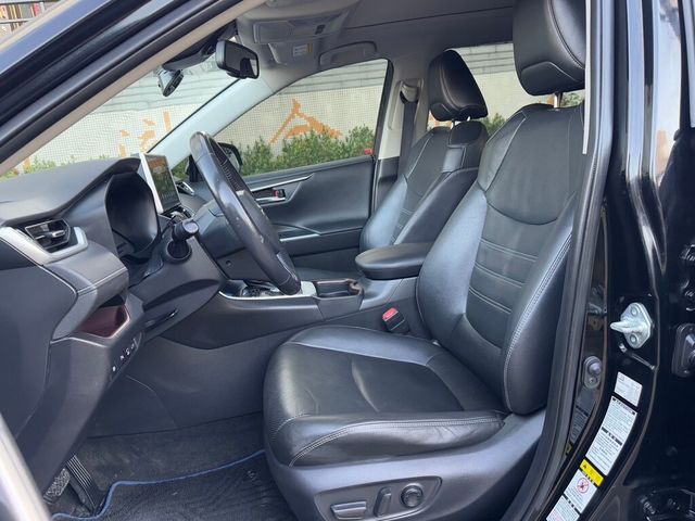 TOYOTA豐田 RAV4  第15張相片