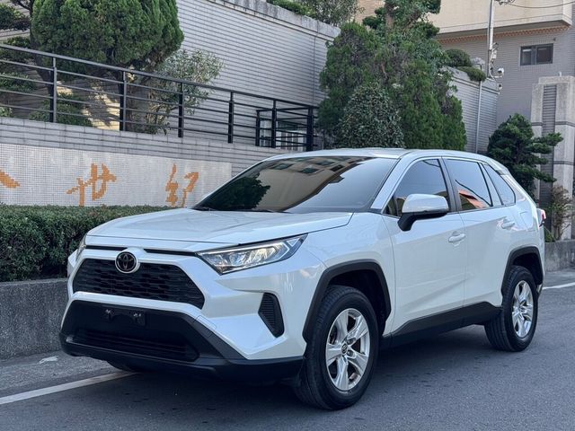 TOYOTA豐田 RAV4  第1張相片