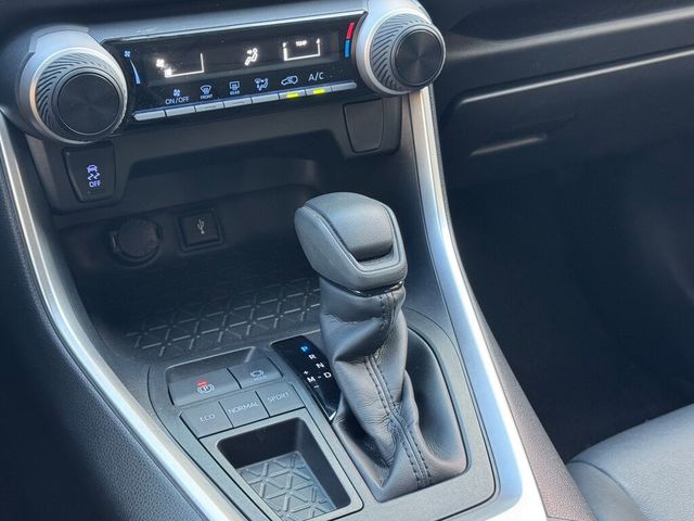TOYOTA豐田 RAV4  第6張相片