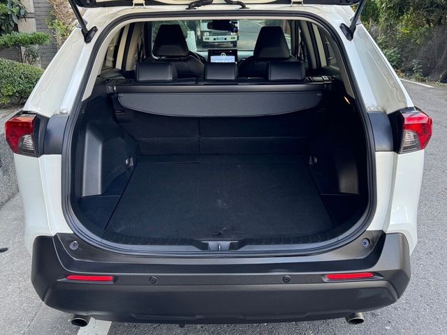 TOYOTA豐田 RAV4  第12張相片