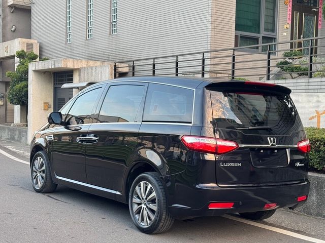 LUXGEN納智捷 M7 TURBO  第18張相片