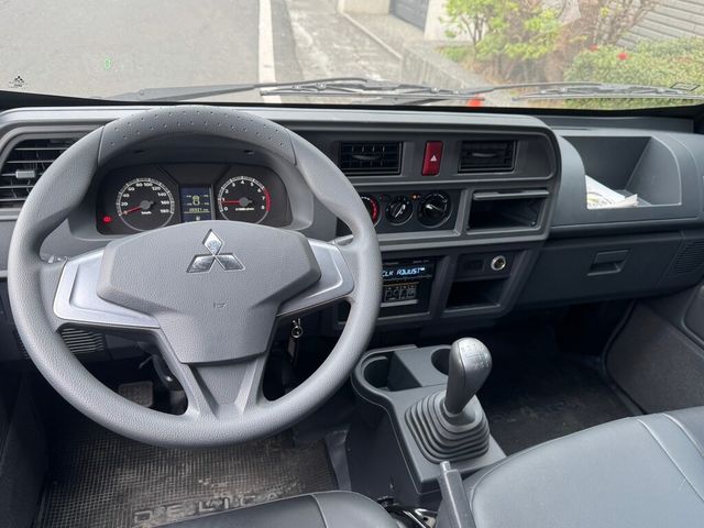 MITSUBISHI三菱 DELICA  第7張相片