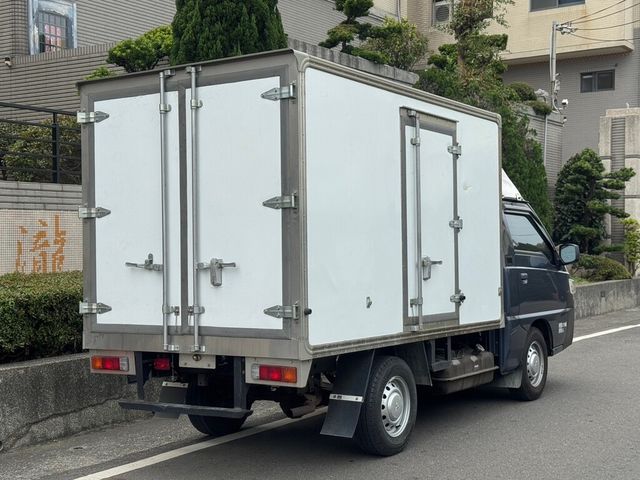 MITSUBISHI三菱 DELICA  第23張相片