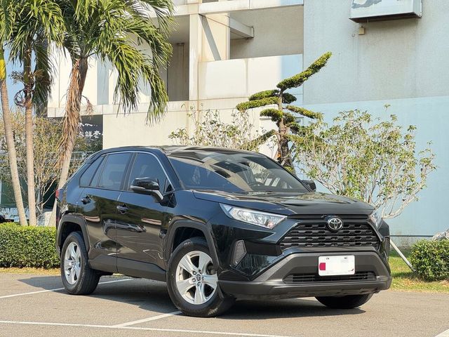 TOYOTA豐田 RAV4  第1張相片