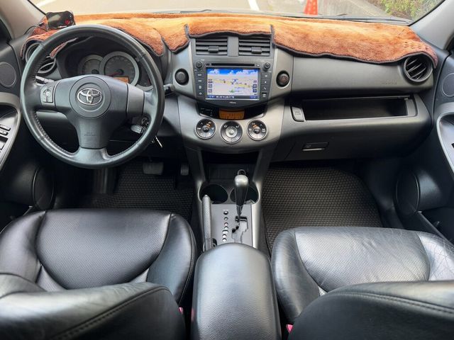 TOYOTA豐田 RAV4  第12張相片