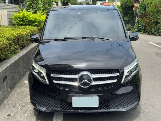 M-BENZ賓士 V220 D  第2張相片