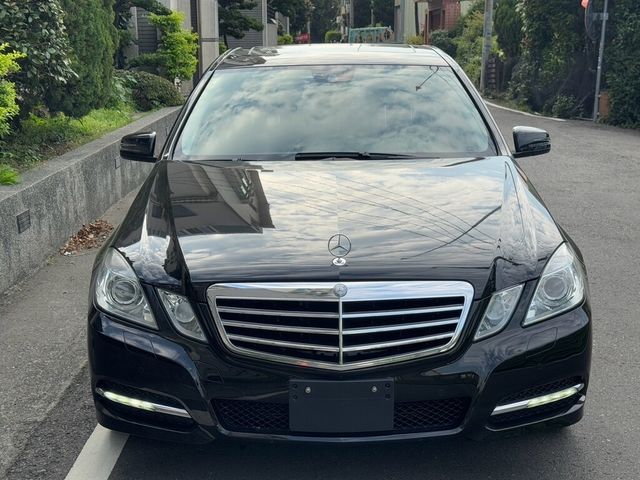 M-BENZ賓士 E200  第2張相片