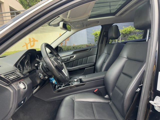 M-BENZ賓士 E200  第8張相片