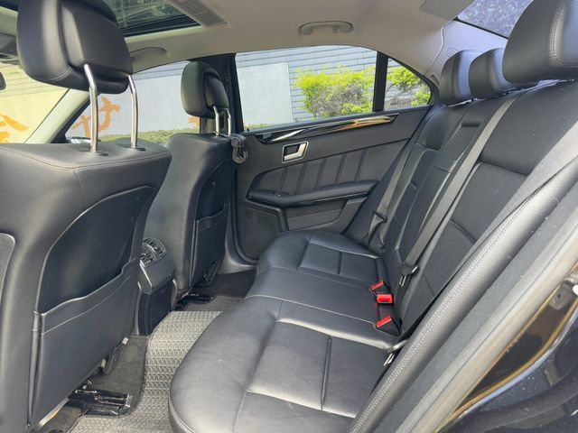 M-BENZ賓士 E200  第9張相片