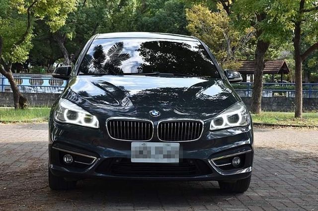 BMW寶馬 218D  第2張相片