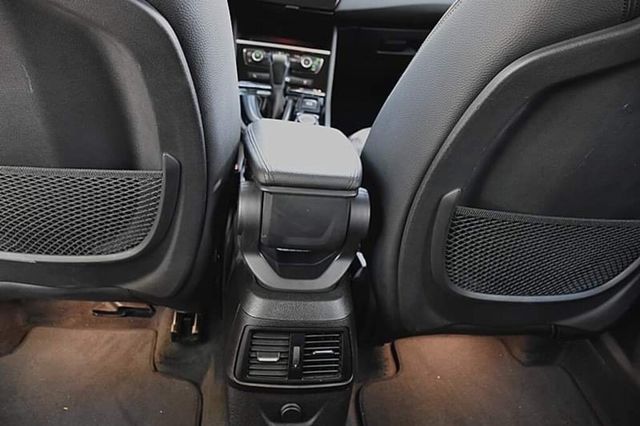 BMW寶馬 218D  第8張相片