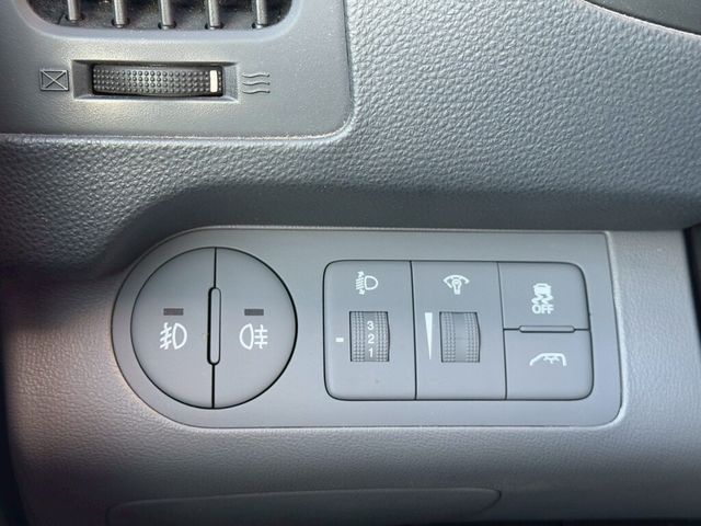 HYUNDAI現代 STAREX  第7張相片