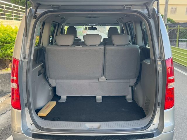 HYUNDAI現代 STAREX  第15張相片