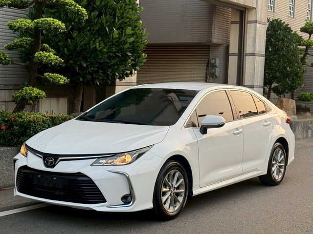 TOYOTA豐田 ALTIS  第1張相片