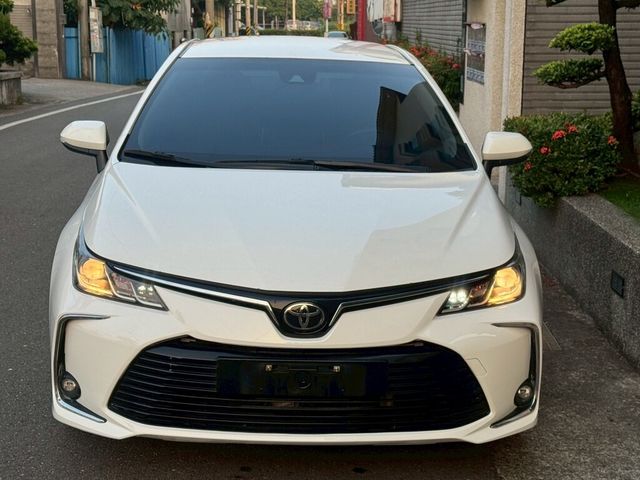 TOYOTA豐田 ALTIS  第2張相片