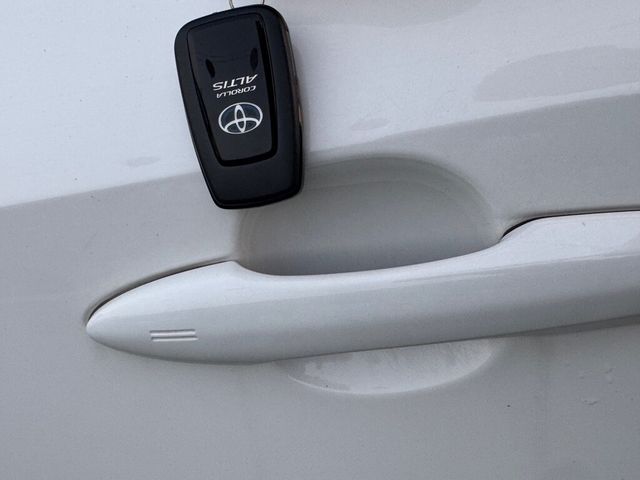 TOYOTA豐田 COROLLA ALTIS HYBRID  第4張相片