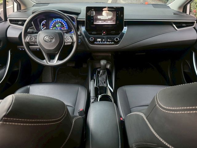 TOYOTA豐田 COROLLA ALTIS HYBRID  第12張相片