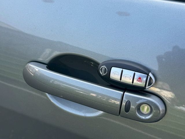 NISSAN日產 TIIDA  第4張相片