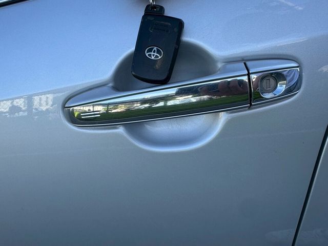 TOYOTA豐田 CAMRY HYBRID  第4張相片