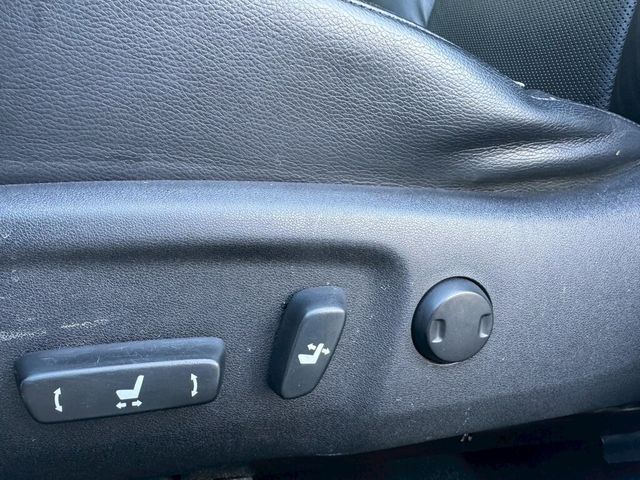 TOYOTA豐田 CAMRY HYBRID  第13張相片