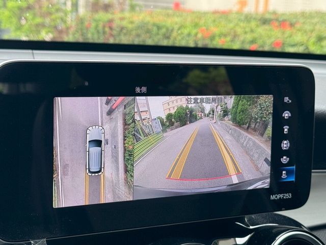 M-BENZ賓士 GLC200  第9張相片