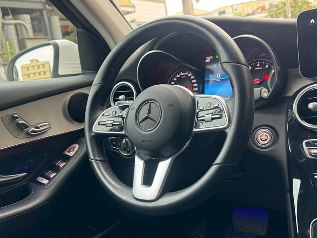 M-BENZ賓士 GLC200  第3張相片