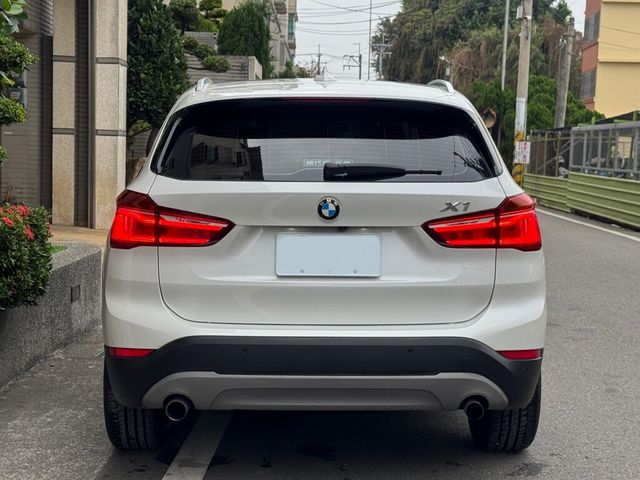 BMW寶馬 X1  第18張相片