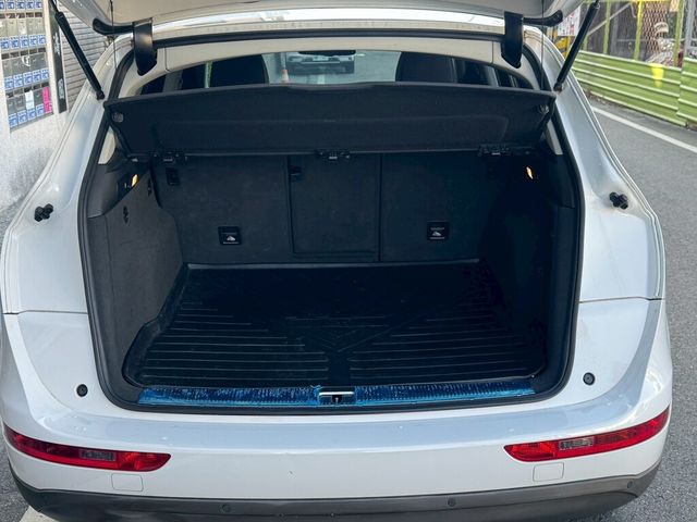 AUDI奧迪 Q5  第13張相片