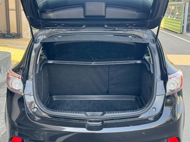 MAZDA馬自達 MAZDA 3  第13張相片