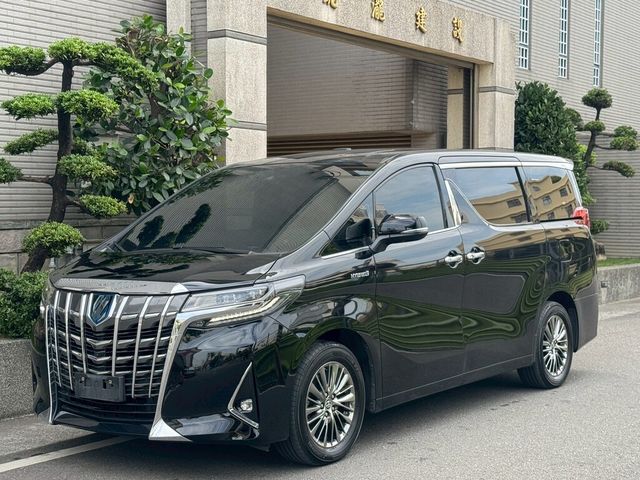 TOYOTA豐田 ALPHARD  第1張相片