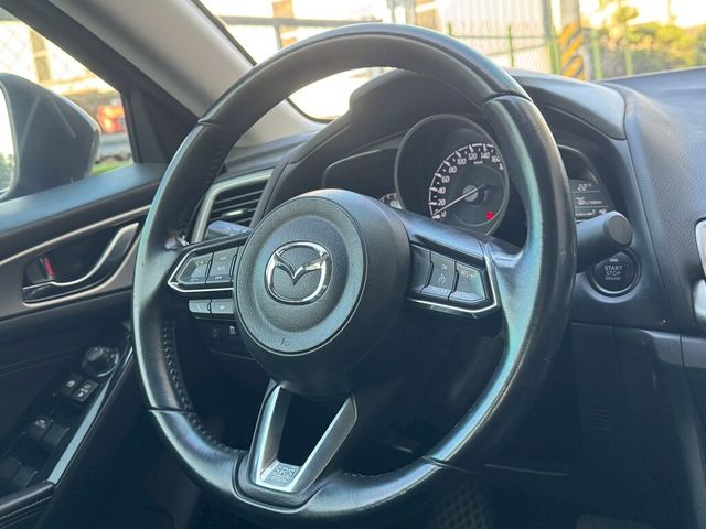 MAZDA馬自達 MAZDA 3  第4張相片
