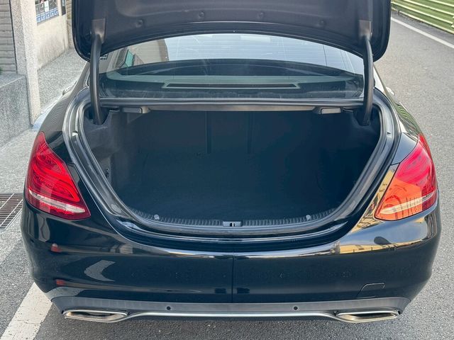 M-BENZ賓士 C300  第13張相片