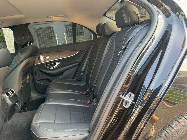 M-BENZ賓士 E300  第14張相片