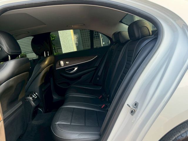 M-BENZ賓士 E300  第15張相片