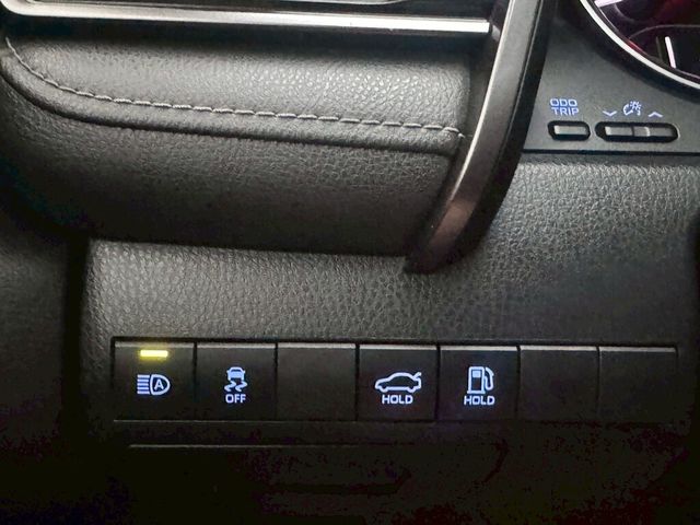 TOYOTA豐田 CAMRY  第10張相片