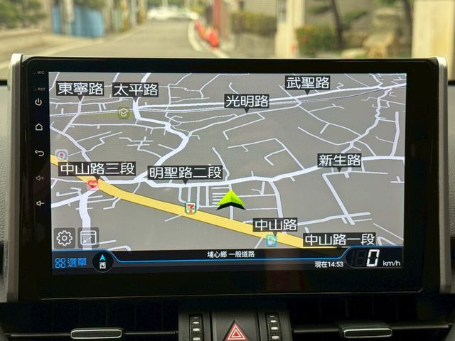 TOYOTA豐田 RAV4  第8張相片