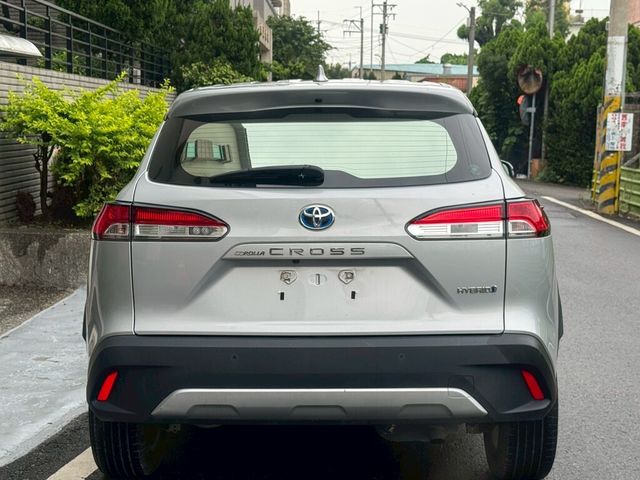 TOYOTA豐田 COROLLA CROSS HYBRID  第14張相片