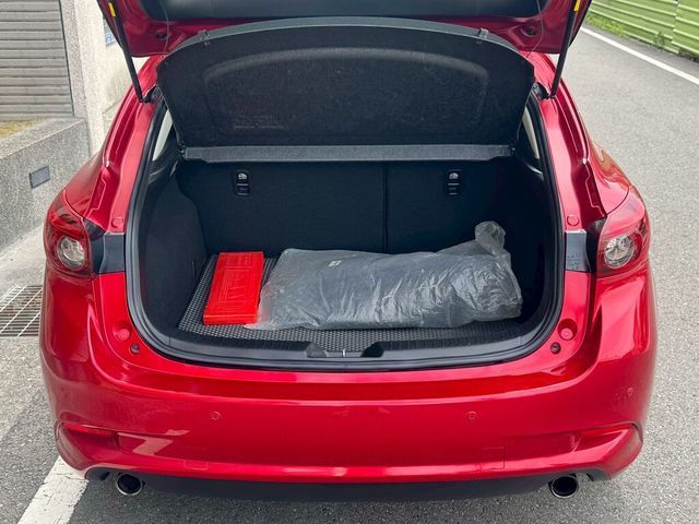 MAZDA馬自達 MAZDA 3  第14張相片