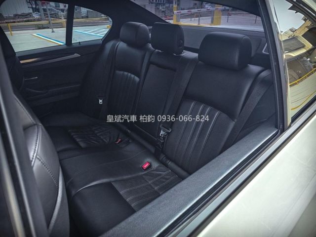 BMW/ 寶馬 M5  第9張相片