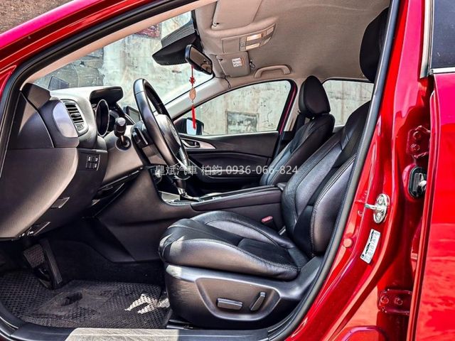 Mazda Mazda3  第10張相片