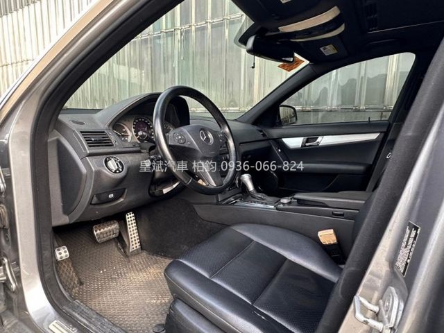 Mercedes-Benz/賓士 C300  第9張相片