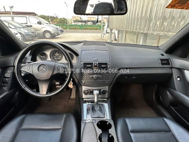 Mercedes-Benz/賓士 C300  第10張相片