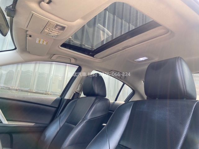 Mazda Mazda3  第2張相片